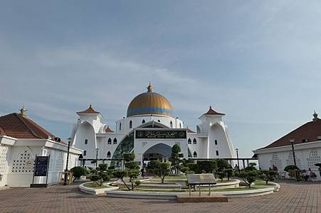 0714449-Masjid Selat Melaka馬六甲海峽清真寺.JPG