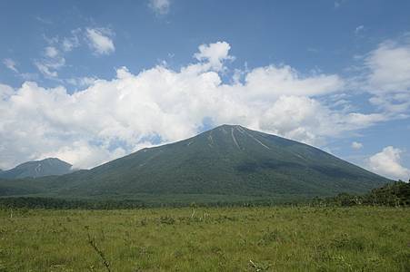 0724351-戰場原上的男體山.JPG