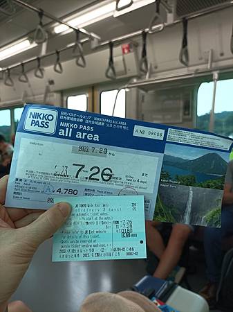 0726219-在JR日光線列車上.jpg