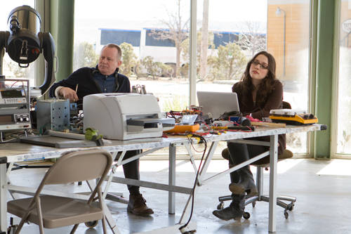 thor-photo-stellan-skarsgard-kat-dennings