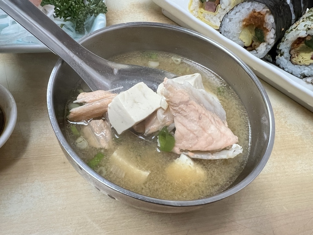 【台北大安美食】今日壽司店，臨江街夜市裡超過30年的日料老店