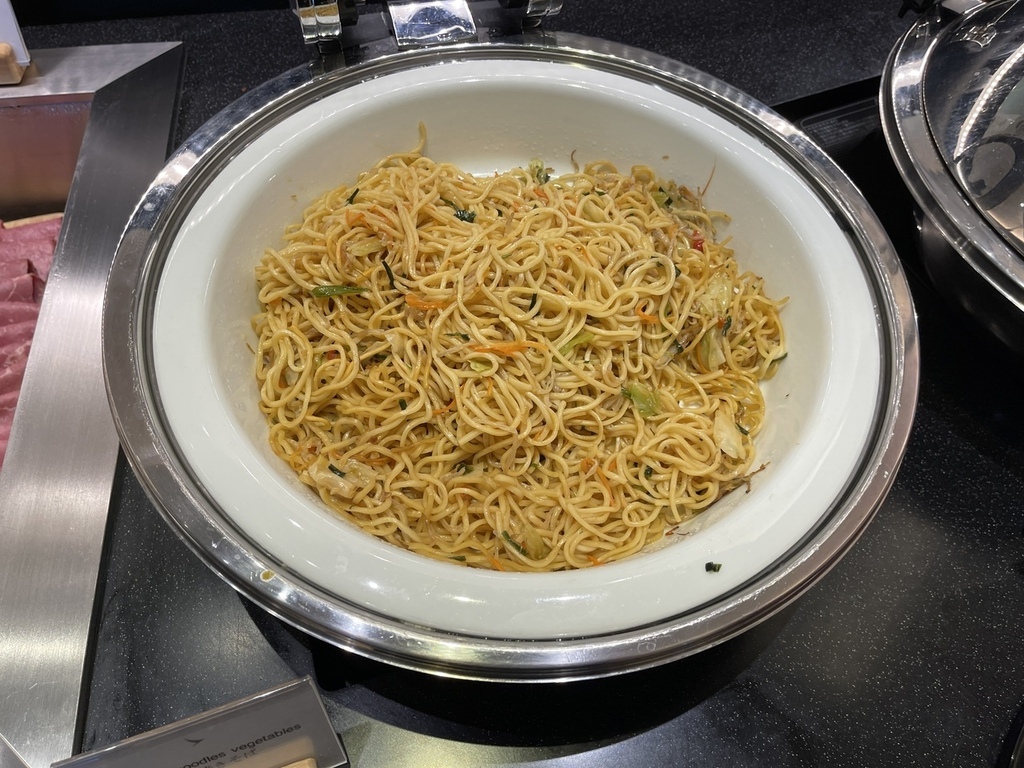 【開箱文】國泰航空成田機場貴賓室,超無敵景緻邊品嚐美食邊賞機 【開箱文】國泰航空成田機場貴賓室,超無敵景緻邊品嚐美食邊賞機