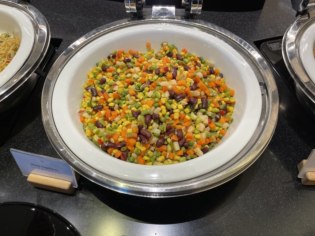 【開箱文】國泰航空成田機場貴賓室,超無敵景緻邊品嚐美食邊賞機 【開箱文】國泰航空成田機場貴賓室,超無敵景緻邊品嚐美食邊賞機