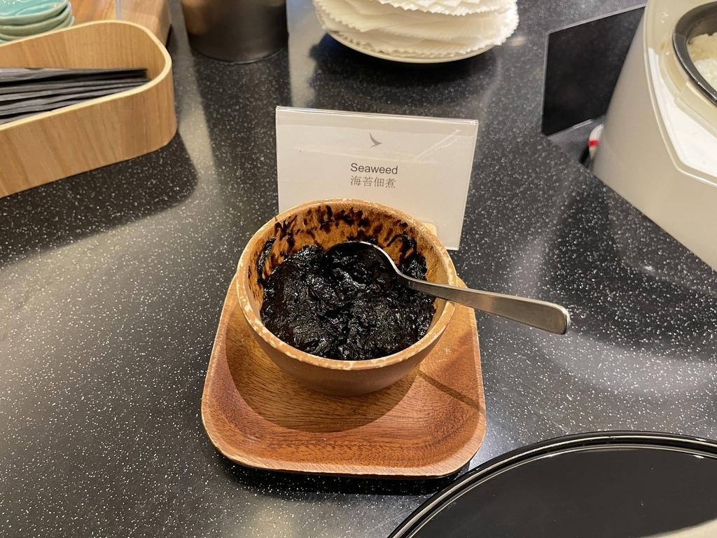 【開箱文】國泰航空成田機場貴賓室,超無敵景緻邊品嚐美食邊賞機 【開箱文】國泰航空成田機場貴賓室,超無敵景緻邊品嚐美食邊賞機