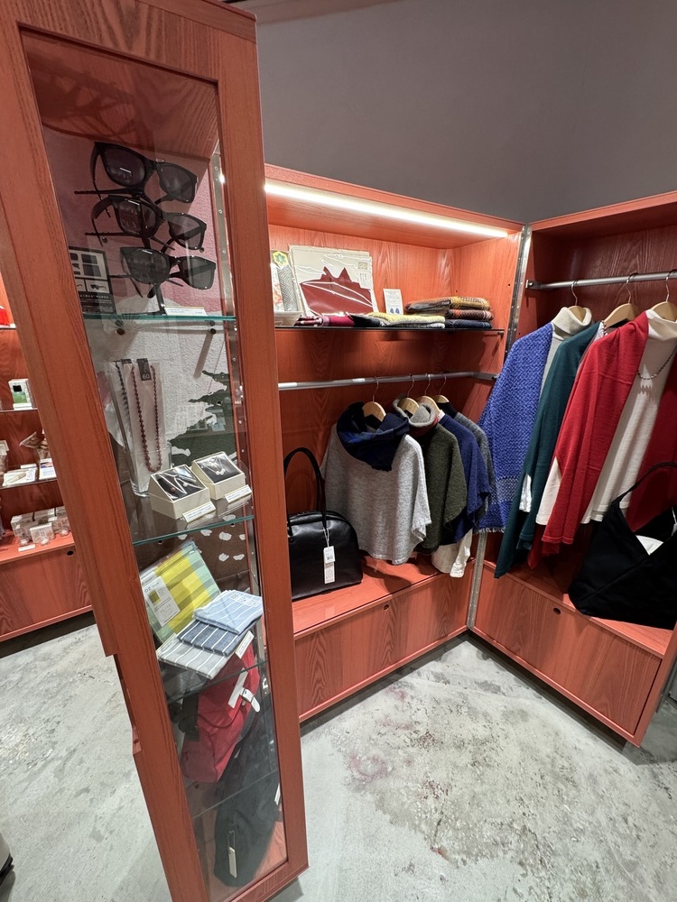 【日本東京】成田機場一航廈的中川政七商店,超可愛陶製擺飾,幫 【日本東京】成田機場一航廈的中川政七商店,超可愛陶製擺飾,幫