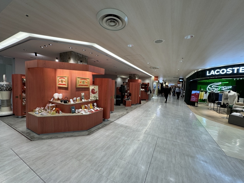 【日本東京】成田機場一航廈的中川政七商店,超可愛陶製擺飾,幫 【日本東京】成田機場一航廈的中川政七商店,超可愛陶製擺飾,幫