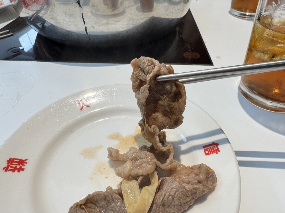 【台北萬華美食】詹記麻辣火鍋西門大世界,經典鴨血必嚐,白菊狗 【台北萬華美食】詹記麻辣火鍋西門大世界,經典鴨血必嚐,白菊狗