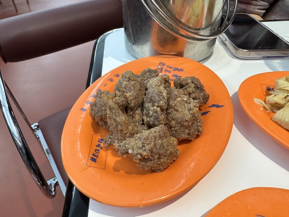 【台北萬華美食】詹記麻辣火鍋西門大世界,經典鴨血必嚐,白菊狗 【台北萬華美食】詹記麻辣火鍋西門大世界,經典鴨血必嚐,白菊狗