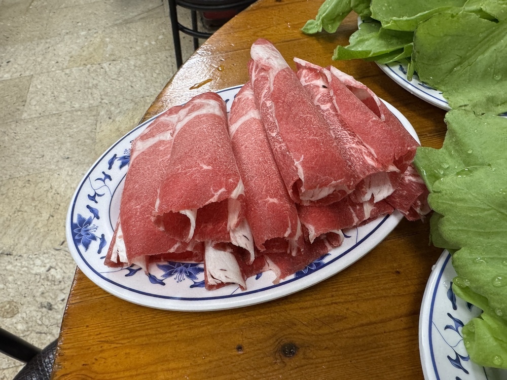 【台北中正美食】藍記麻辣火鍋,在地30多年的傳統口味,鴨血超 【台北中正美食】藍記麻辣火鍋,在地30多年的傳統口味,鴨血超
