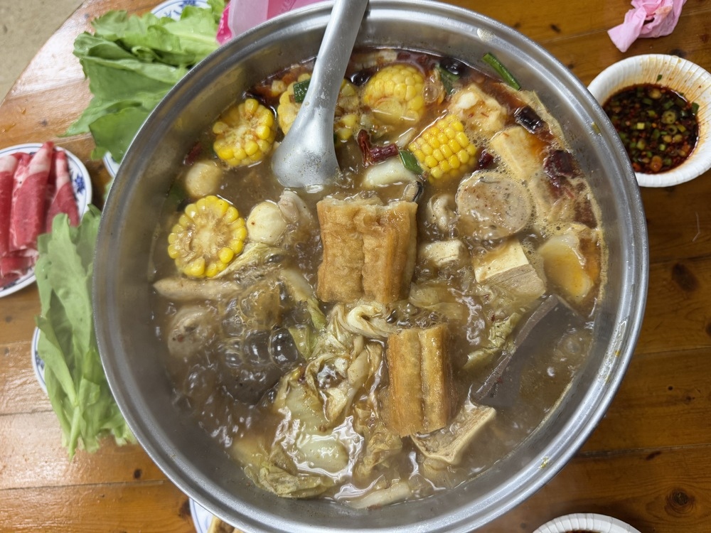 【台北中正美食】藍記麻辣火鍋,在地30多年的傳統口味,鴨血超 【台北中正美食】藍記麻辣火鍋,在地30多年的傳統口味,鴨血超