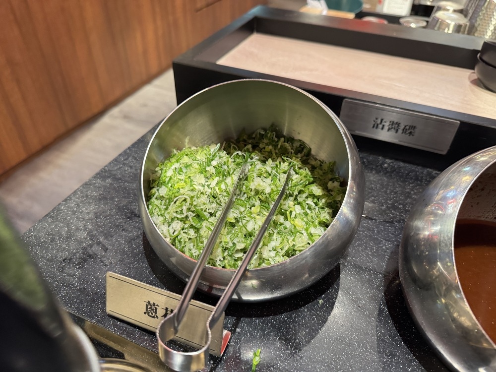 【台北萬華美食】嚮辣台北西門店,和牛肉吃到飽只要798,