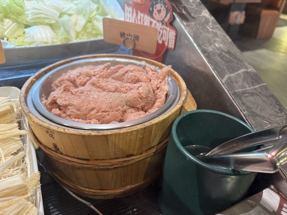 【台北萬華美食】嚮辣台北西門店,和牛肉吃到飽只要798,