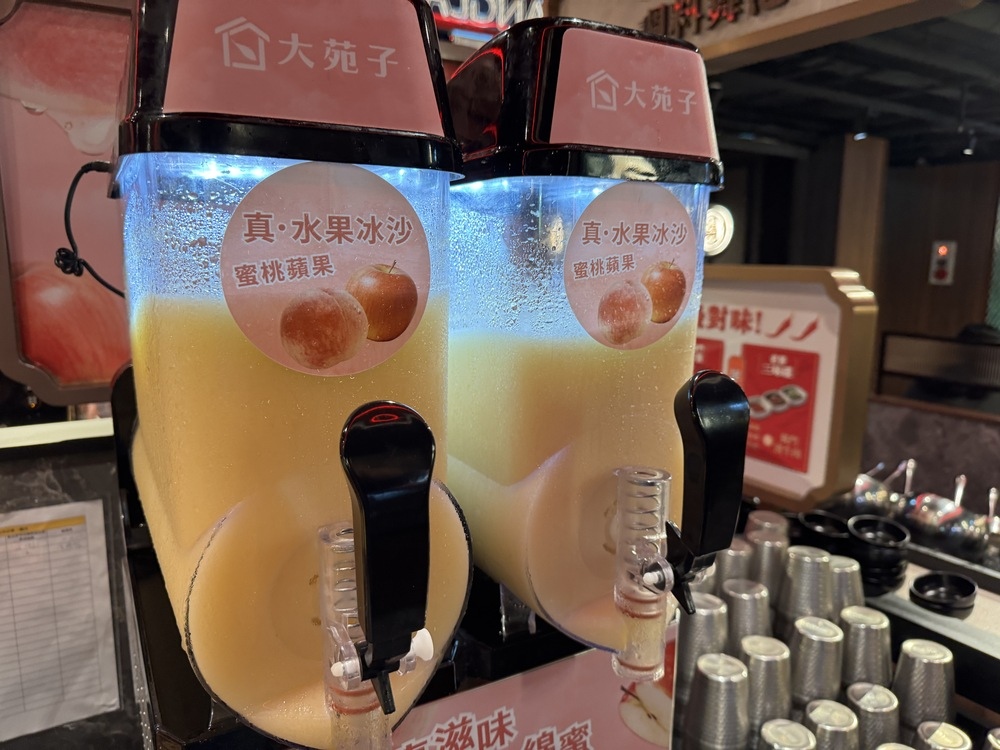 【台北萬華美食】嚮辣台北西門店,和牛肉吃到飽只要798,