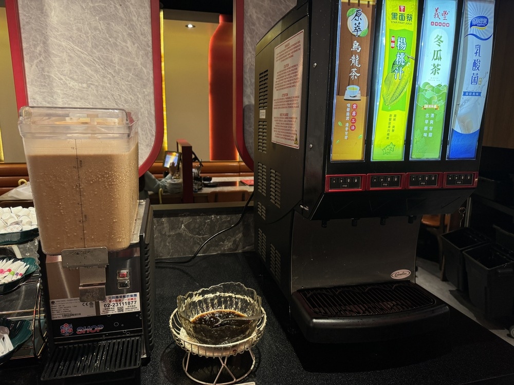 【台北萬華美食】嚮辣台北西門店,和牛肉吃到飽只要798,