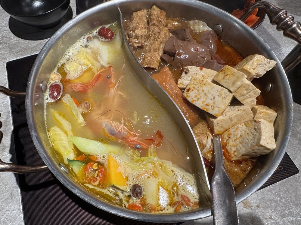 【台北萬華美食】嚮辣台北西門店,和牛肉吃到飽只要798,