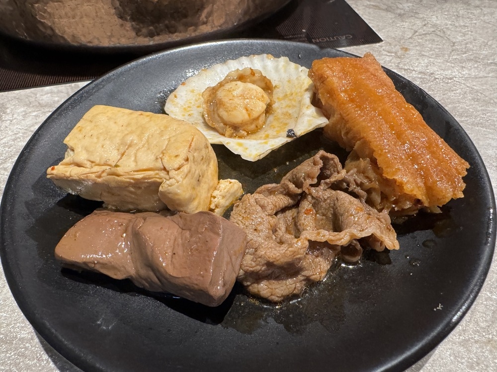 【台北萬華美食】嚮辣台北西門店,和牛肉吃到飽只要798,