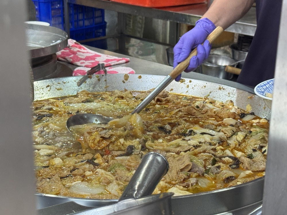 【嘉義東區美食】林聰明沙鍋魚頭,滿滿沙鍋菜好實在,湯底免費續 【嘉義東區美食】林聰明沙鍋魚頭,滿滿沙鍋菜好實在,湯底免費續