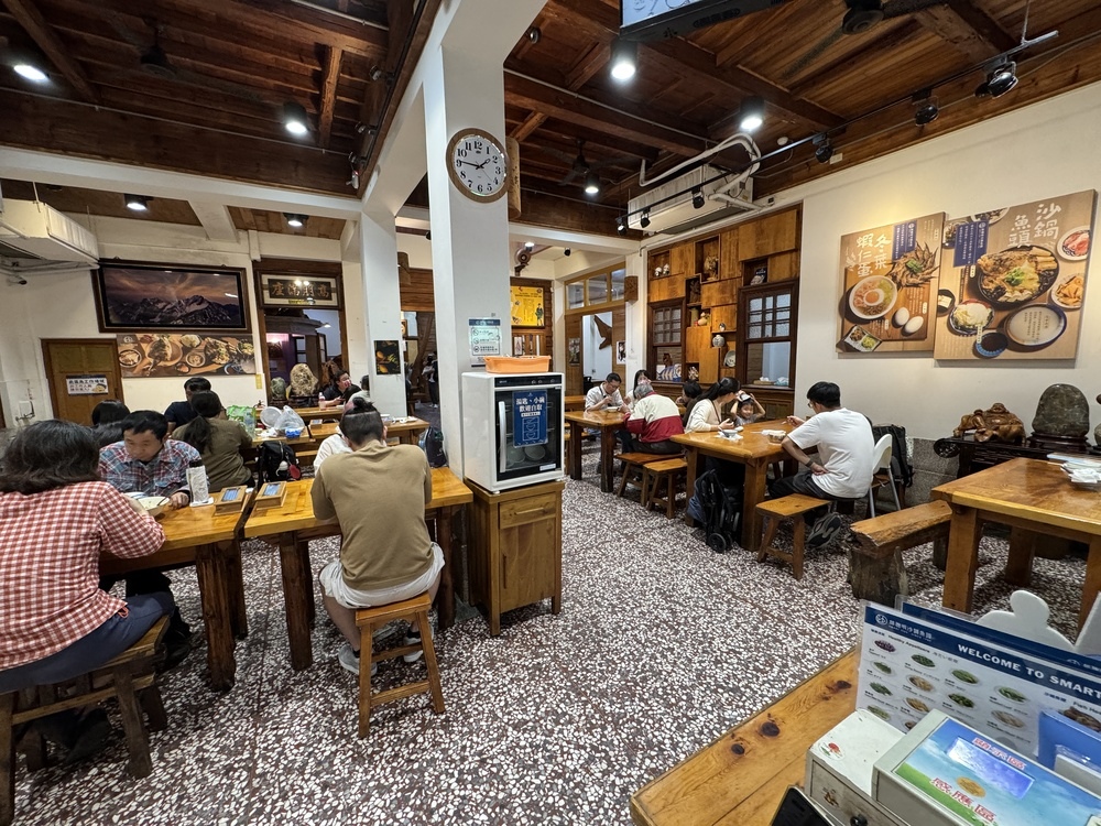 【嘉義東區美食】林聰明沙鍋魚頭,滿滿沙鍋菜好實在,湯底免費續 【嘉義東區美食】林聰明沙鍋魚頭,滿滿沙鍋菜好實在,湯底免費續