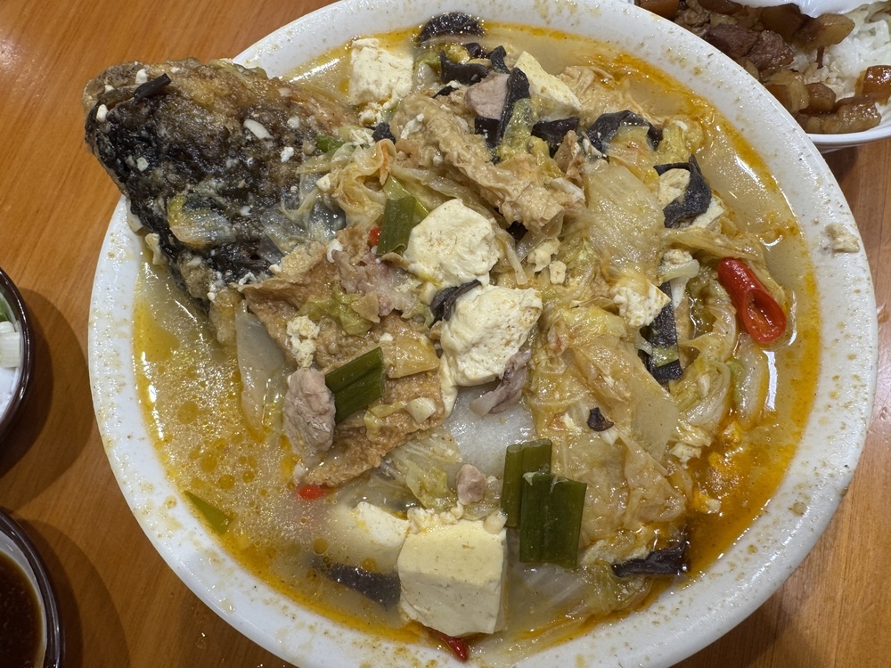 【嘉義東區美食】林聰明沙鍋魚頭,滿滿沙鍋菜好實在,湯底免費續 【嘉義東區美食】林聰明沙鍋魚頭,滿滿沙鍋菜好實在,湯底免費續