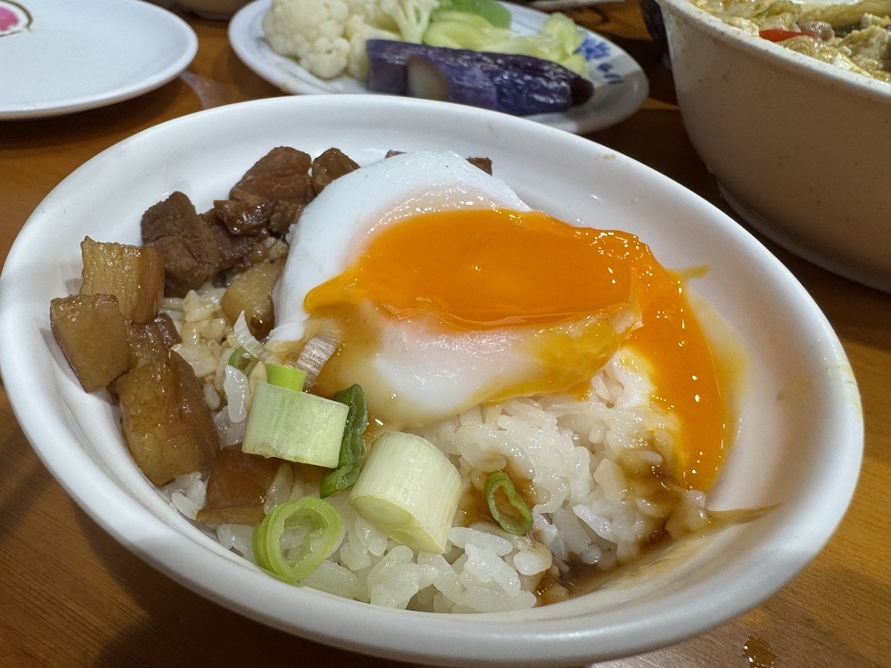 【嘉義東區美食】林聰明沙鍋魚頭,滿滿沙鍋菜好實在,湯底免費續 【嘉義東區美食】林聰明沙鍋魚頭,滿滿沙鍋菜好實在,湯底免費續