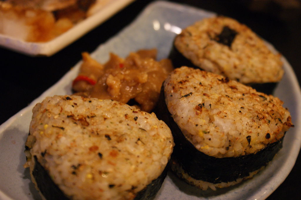 鮭魚飯糰及明太子飯糰