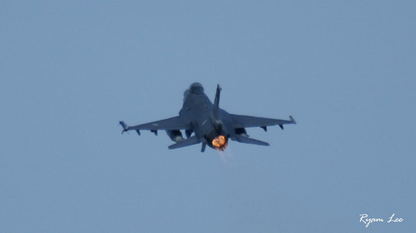 F-16