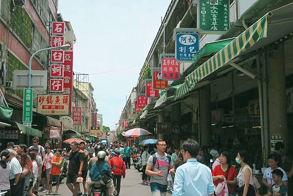 【台南｜中西區】味道完全不同？原來牛肉湯要加這一匙！永樂市場