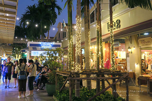 Asiatique the Riverfront 河濱碼頭夜市.png