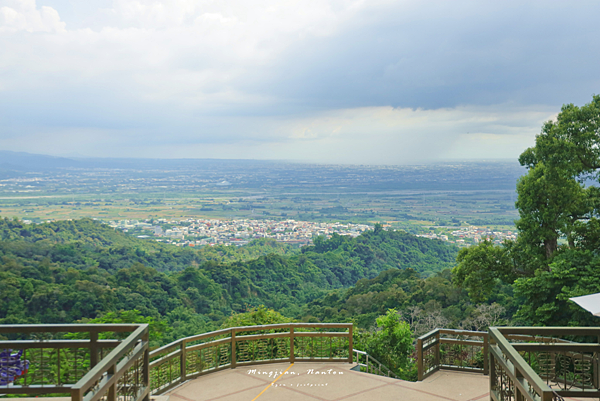 松柏嶺受天宮 觀景台.png