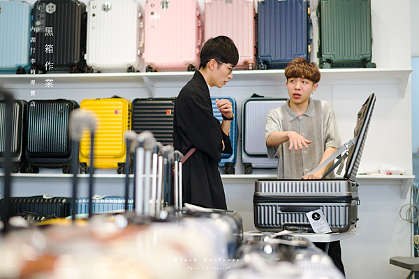 內湖行李箱專賣店.png