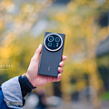 AQUOS R9 pro 三宅一生設計.png