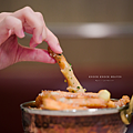 加拿大肉汁蓋澆芝士薯條.png