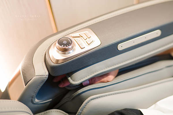 OGAWA AI 智能大師椅.png