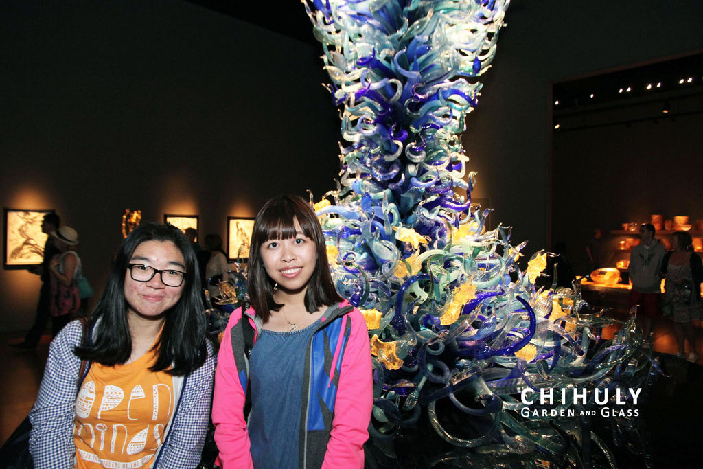 ChihulyGardenAndGlass_Seattle-2424423-6429556-490-H.jpg