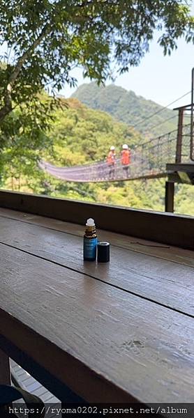 Serene House活絡甦醒精油滾珠瓶~以純精油+植物基 Serene House活絡甦醒精油滾珠瓶~以純精油+植物基