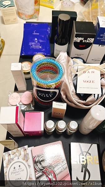 【聖誕禮物/交換禮物/倒數月曆】2024 VOGUE 倒數月