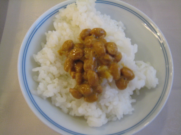 京都二塔飯店的美味早餐─納豆飯