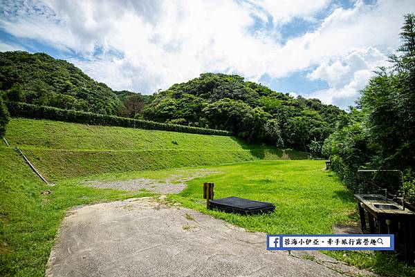 新北露營-金山皇后鎮森林(露營區)，超狂大棧板營位，溫泉泡湯／戲水池／沙坑／美拍／露營車 (6).jpg