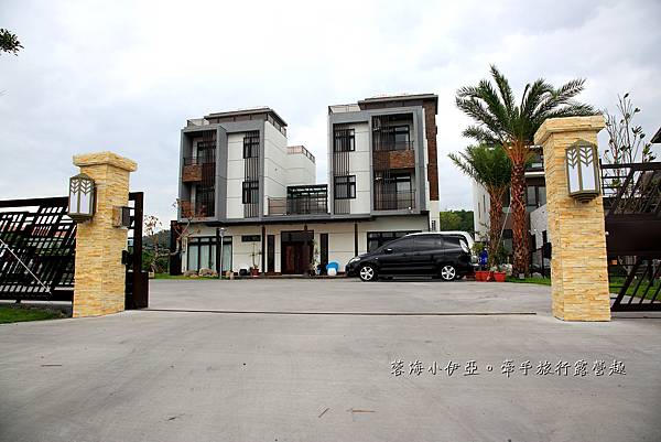 宜蘭親子民宿【Royal House藝景居】夏日戲水池、溜滑梯、超跑賽車、沙坑、籃球場