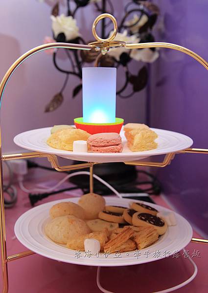 宜蘭親子泳池民宿【埃及白宮私人招待所】夏天戲水池超讚！皇宮城堡民宿，親子溜滑梯房型，溜滑梯、盪鞦韆、遊戲區