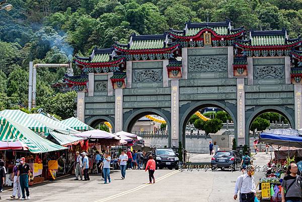 南投景點【埔里寶湖宮天地堂地母廟】巧奪天工的青瓦建築像置身在江南美景，IG網美必拍的視野（免門票）