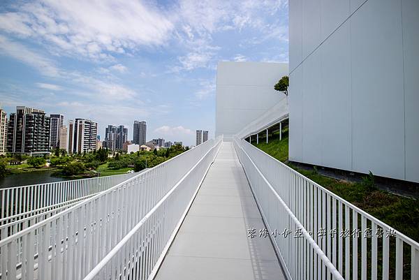 絕美！桃園市兒童美術館(青埔館)，9/1前免費入館，線上預約、停車資訊、展覽、門票，桃園親子景點