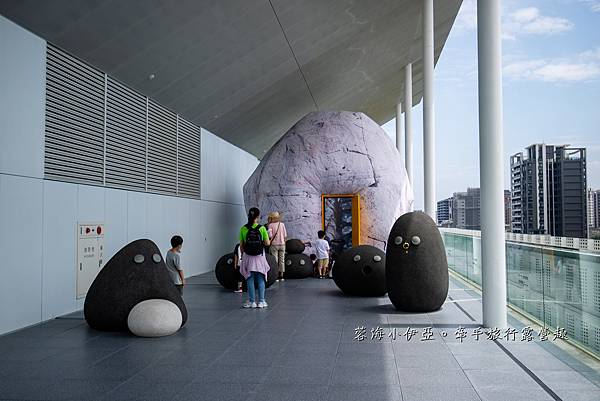 絕美！桃園市兒童美術館(青埔館)，9/1前免費入館，線上預約、停車資訊、展覽、門票，桃園親子景點