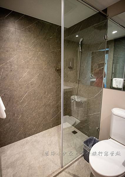 苗栗豪華露營【斑比跳跳頂級豪華露營】一泊四食頂級奢華露營，A5和牛、波士頓龍蝦、豪華露營車、渡假戲水池