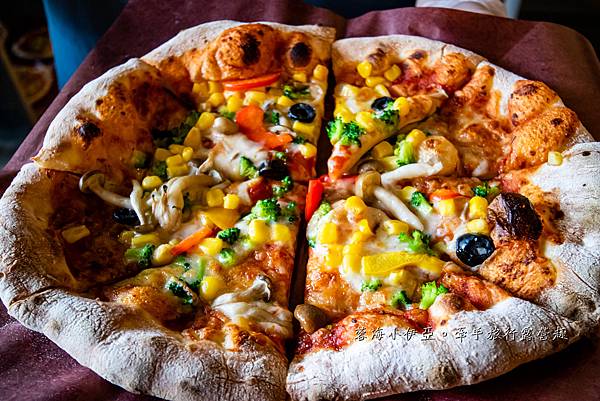 苗栗豪華露營【斑比跳跳頂級豪華露營】一泊四食頂級奢華露營，A5和牛、波士頓龍蝦、豪華露營車、渡假戲水池