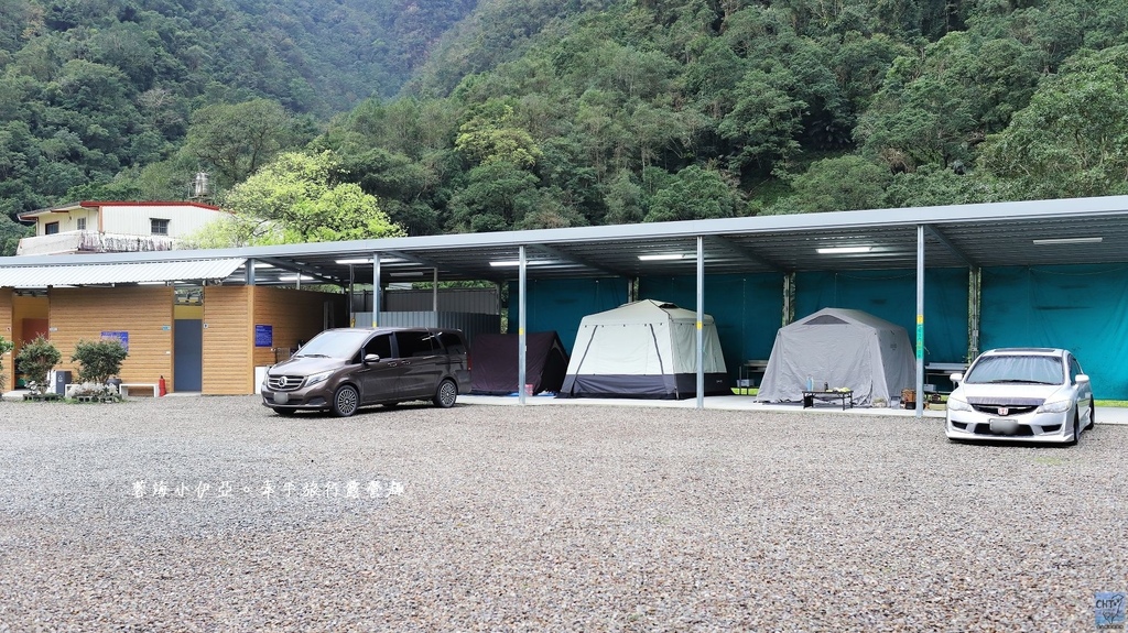 宜蘭新營區～宜蘭雨棚營區，霸氣提供焚火台，柴火任你燒，戲水池、沙坑、衛浴乾淨～粗坑露營區