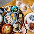 沖繩美食【Awayk Nakijin】沖繩必訪海景咖啡廳，享受羽地內海景色（線上預約）