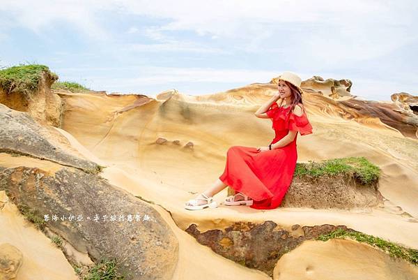 新北萬里秘境【萬里駱駝峰】5分鐘登頂台版土耳其烏奇沙城堡，絕美玫瑰紋絕美咖啡拉花岩