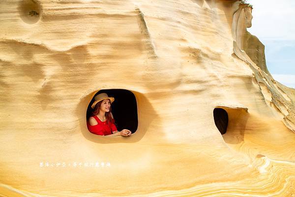 新北萬里秘境【萬里駱駝峰】5分鐘登頂台版土耳其烏奇沙城堡，絕美玫瑰紋絕美咖啡拉花岩