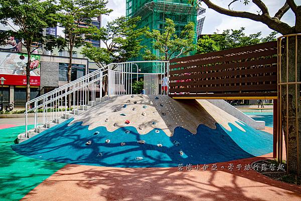 桃園景點【民族公園】戲水區開放！日式風涼亭，戲水區噴水設施、櫻花步道、野餐區、富士山造型滑梯